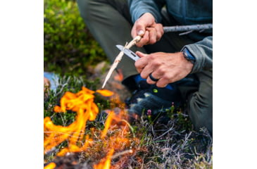 Image of Gerber Armbar Slim Cut Folding Knife w/Scissors, 2.5in Plain Blade, 2.5in Scissors, Onyx Handle, 31-003810