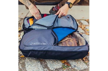 Image of Gregory Border Traveler 30 L Pack, Total Black, One Size, 139312-2426