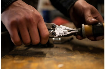 Image of Leatherman ARC Multi-Tool, 2.76in, MagnaCut Stainless Steel Blade, Talos 420 Stainless Steel Handle, 833328