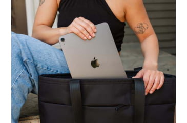 Image of Moment 19L Everything Tech Tote, Black, 106-196