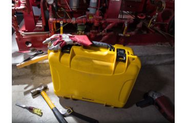 Image of Nanuk 933 Hard Case w/ Padded Divider, 19.9in, Yellow, 933S-020YL-0A0