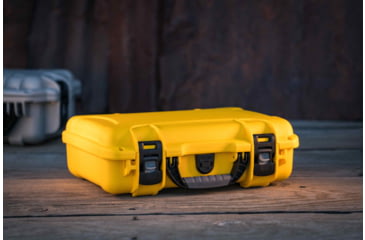 Image of Nanuk 910 Protective Case w/ Cubed Foam