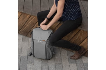 Image of Peak Design Everyday 20 Liters v2 Backpack, Ash, BEDB-20-AS-2