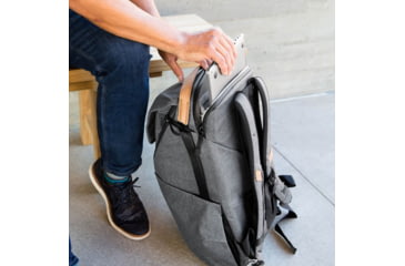 Image of Peak Design Everyday 20 Liters v2 Backpack, Charcoal, BEDB-20-CH-2
