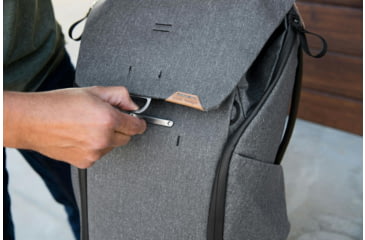 Image of Peak Design Everyday V2 Backpack, 30 Liters, Charcoal, BEDB-30-CH-3