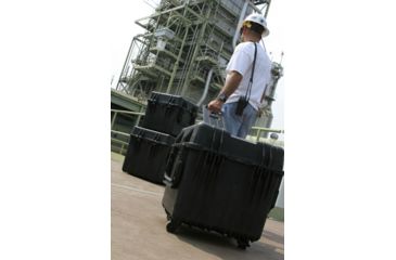 Image of Pelican 340 Watertight Protector 18in Cube Case w/ Wheels, Foam - Black