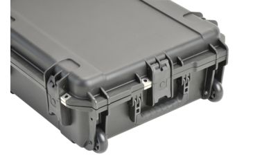 Image of SKB Cases iSeries Double Bow/Rifle Case w/Foam and Wheels, Black 3I-4217-DB