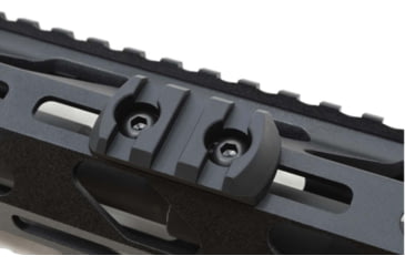 Image of STNGR M-Lok 3 Slot Picatinny Rail Section, Black, 9Y-RTNI-WELB