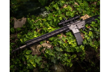 Image of STNGR VLCN M-Lok Free Float Handguard for AR15/M4, Anodized Black, 15 in, 15VLCN