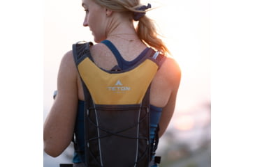 Image of TETON Sports TrailRunner 2L Hydration Pack, Honeycomb, 2100SCHC