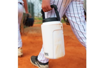 Image of Yeti Silo Half Gallon Jug w/MagSlider Straw Cap