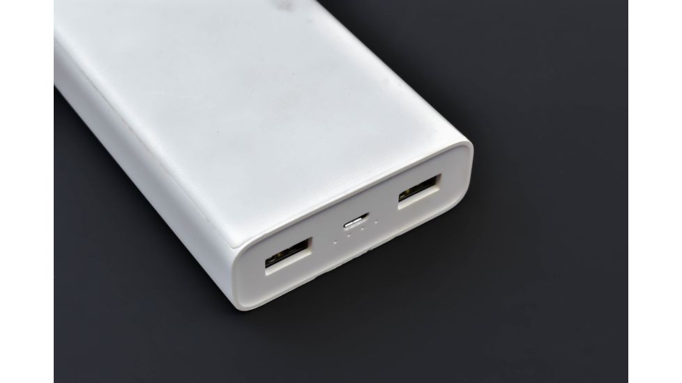 ATN Extended Power 20,000 mAh Battery Kit, w/Cable &amp; Buttstock Pouch ACMUBAT160