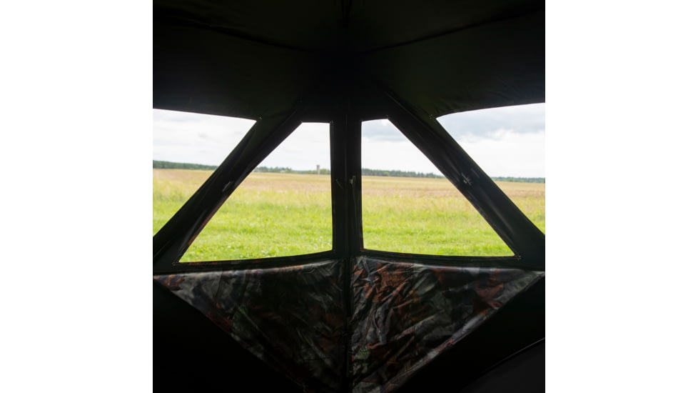 Barronett Blinds Road Runner Hunting Blind, Bloodtrail Woodland, 2-Person, RR200BT