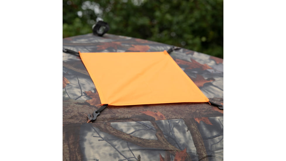 Barronett Blinds Road Runner Hunting Blind, Bloodtrail Woodland, 2-Person, RR200BT