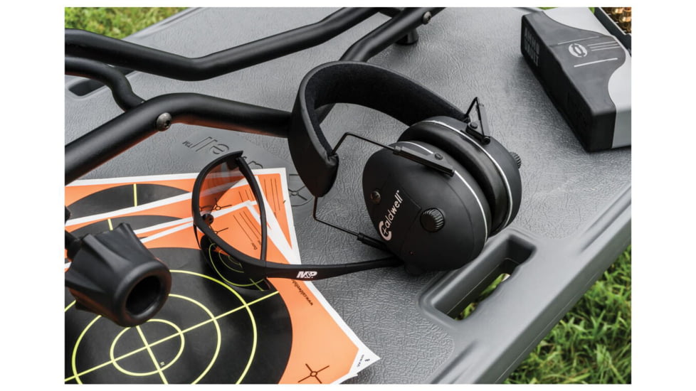 Caldwell Stable Table Deluxe Shooting Bench 252552