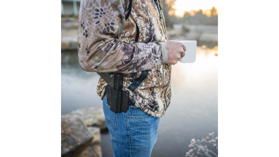 Galco Corvus Belt/Iwb Holster, Glock 17 Gen 3-5 W/Tlr-1, Glock 17 Gen 3-5 W/Tlr-1 W/Wo Red Dot, Right Hand, Black, CVS872RB