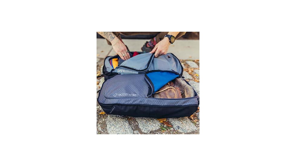 Gregory Border Traveler 30 L Pack, Total Black, One Size, 139312-2426