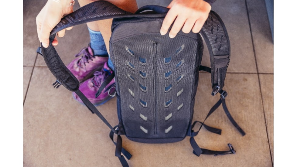 Gregory Nano 18L Daypack - Mens, Optic Black, One Size, 153057-9974