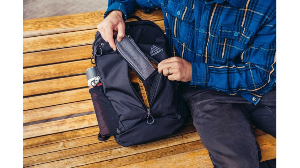 Gregory Rhune 28L Pack, Carbon Black, One Size, 150945-6404