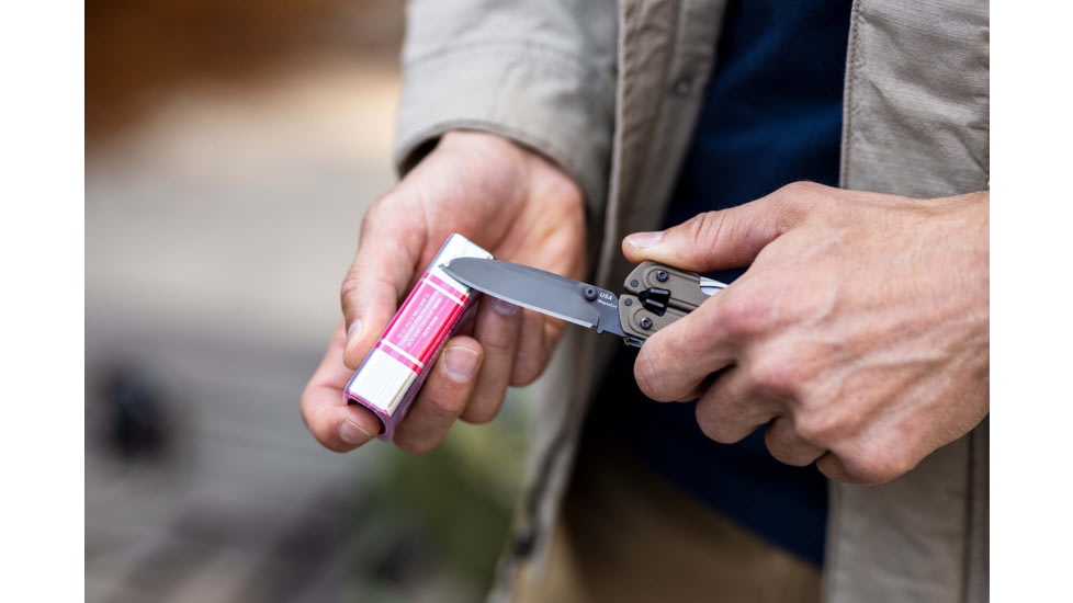 Leatherman ARC Multi-Tool, 2.76in, MagnaCut Stainless Steel Blade, Talos 420 Stainless Steel Handle, 833328