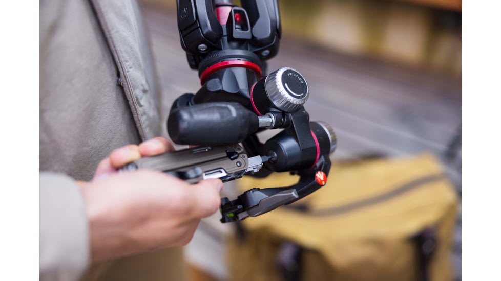 Leatherman ARC Multi-Tool, 2.76in, MagnaCut Stainless Steel Blade, Talos 420 Stainless Steel Handle, 833328