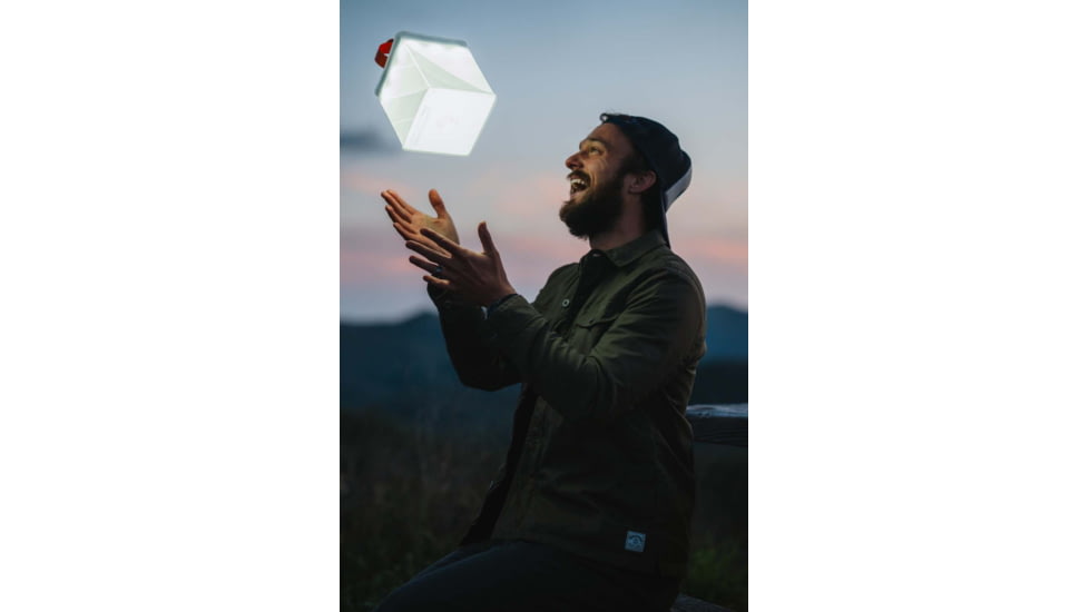 LuminAID Max QI Solar Lantern w/Phone Charger, White, 0196-0150