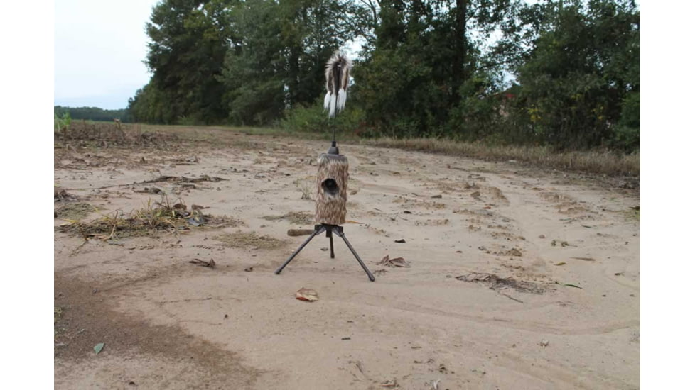 Mojo Fuzzy Critter Decoy, Camo, HW2508