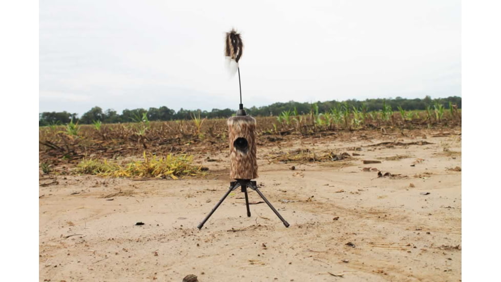 Mojo Fuzzy Critter Decoy, Camo, HW2508