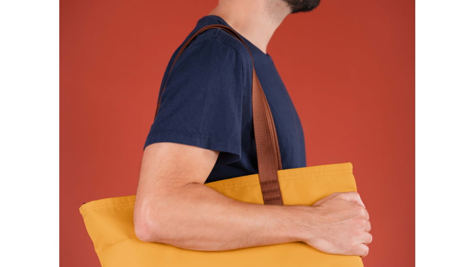 Moment 19L Everything Tech Tote, Workwear, 106-198