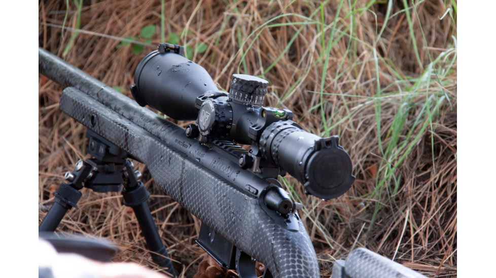 NightForce NX8 4-32X50mm Rifle Scope F2, ZeroStop, .1 Mil-Radian, DigIllum, PTL, Mil-CF2D, Black, C640