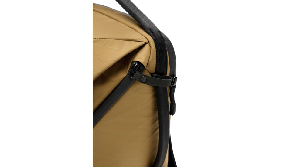 Peak Design 20L v2 Everyday Backpack, Coyote, BEDB-20-CY-3