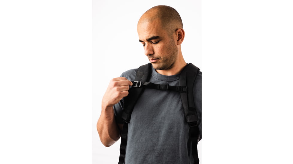Peak Design 25L Travel Weekender, Black, Large, BTRW-25-BK-2