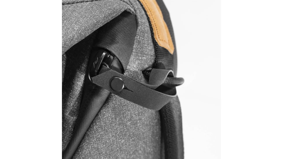 Peak Design Everyday 20 Liters v2 Backpack, Charcoal, BEDB-20-CH-2
