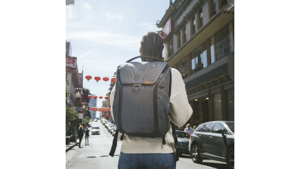 Peak Design Everyday 20 Liters v2 Backpack, Charcoal, BEDB-20-CH-2