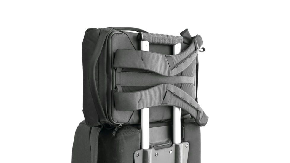 Peak Design Everyday V2 Backpack, 20 Liters, Black, BEDB-20-BK-3