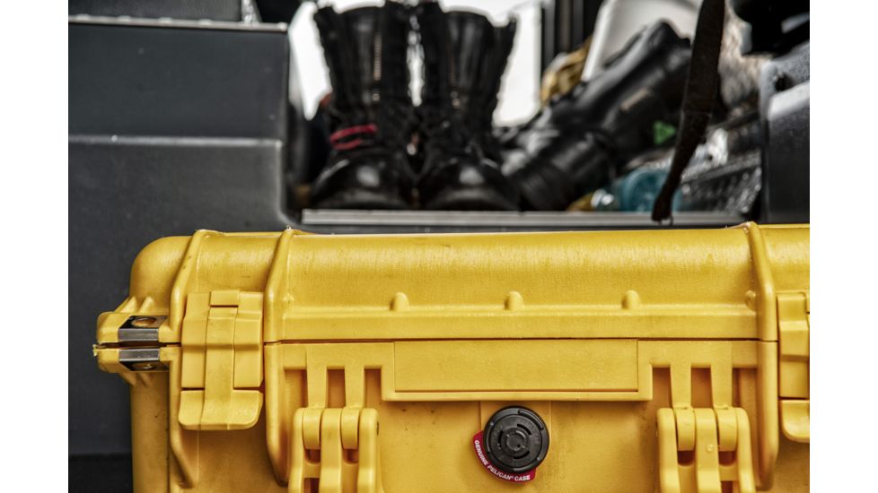 Pelican 1450NF Protector Waterproof Crushproof Medium Case, Yellow - No Foam