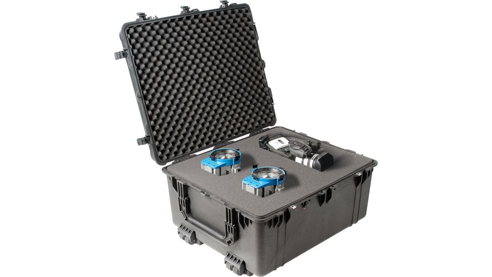 Pelican 1690 Transport Wheeled Crushproof Dry Box w/ Foam, Black 1690-000-110