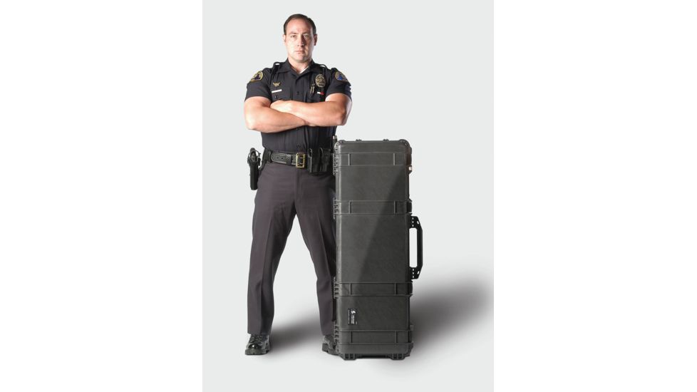 Pelican 1720 Watertight Gun Case w/ Wheels and Foam - 42in Long Interior, Black 1720-000-110