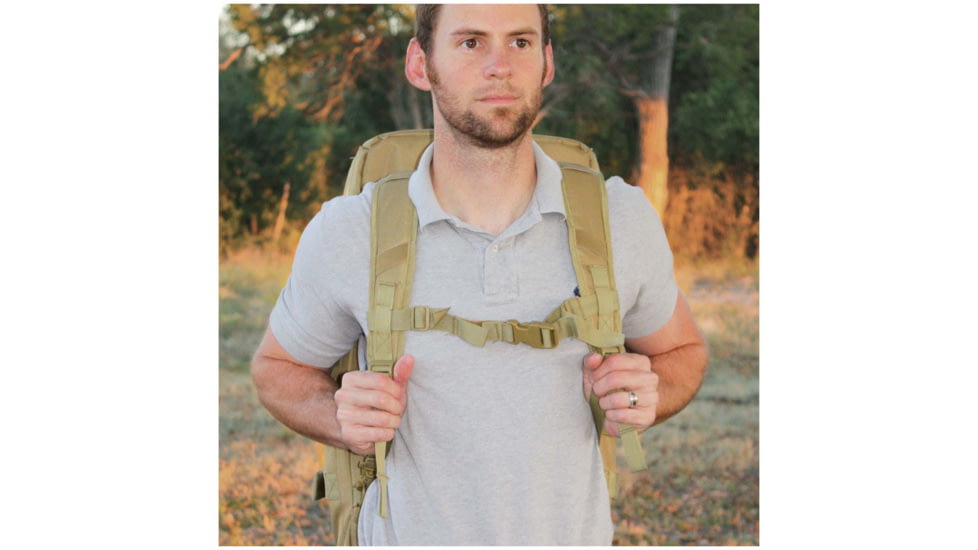Red Rock Outdoor Gear Traveler Duffle Pack, Coyote, 80260COY