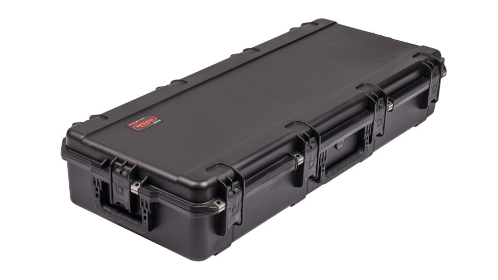 SKB Cases Injection Molded 42.5inx17inx7.5in Case w/Wheels, Black, 3I-4217-7B-E
