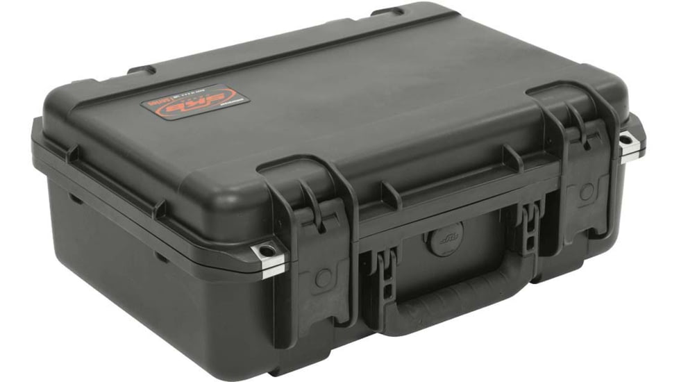 SKB Cases Seres Injecton Molded Ml-Standard Waterproof - Case 17inx11inx6in W/Cubed Foam, 3I-1711-6B-C