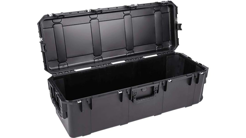 SKB Cases Seres Injecton Molded Ml-Standard Waterproof - Case 39.30inx13.57inx12.67in W/Wheels, Empty, 3I-3913-12BE