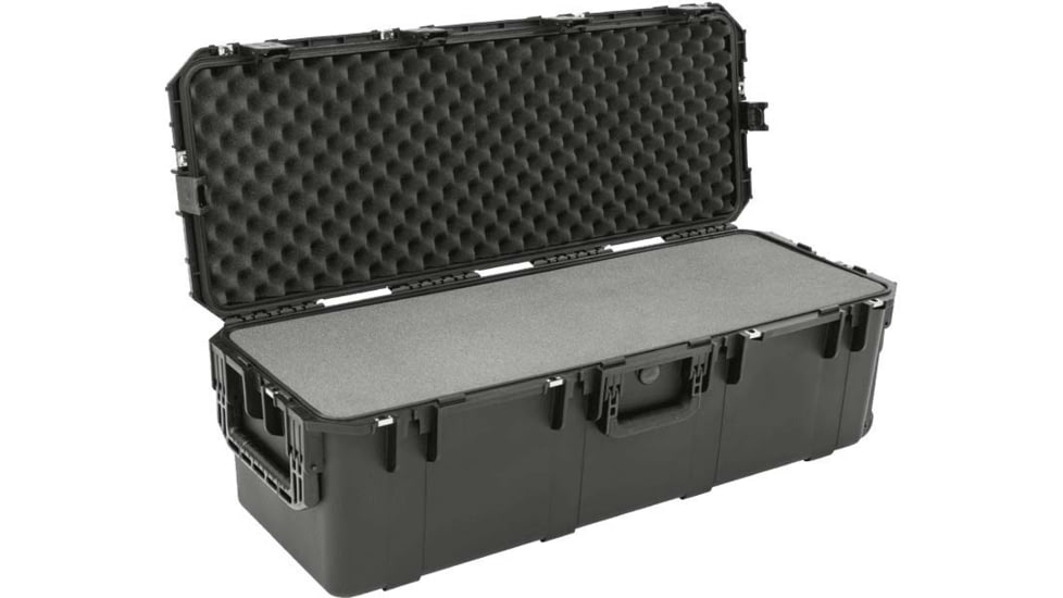 SKB Cases Seres Injecton Molded Ml-Standard Waterproof - Case 39.30inx13.57inx12.67in W/Wheels, Layered Foam, 3I-3913-12BL