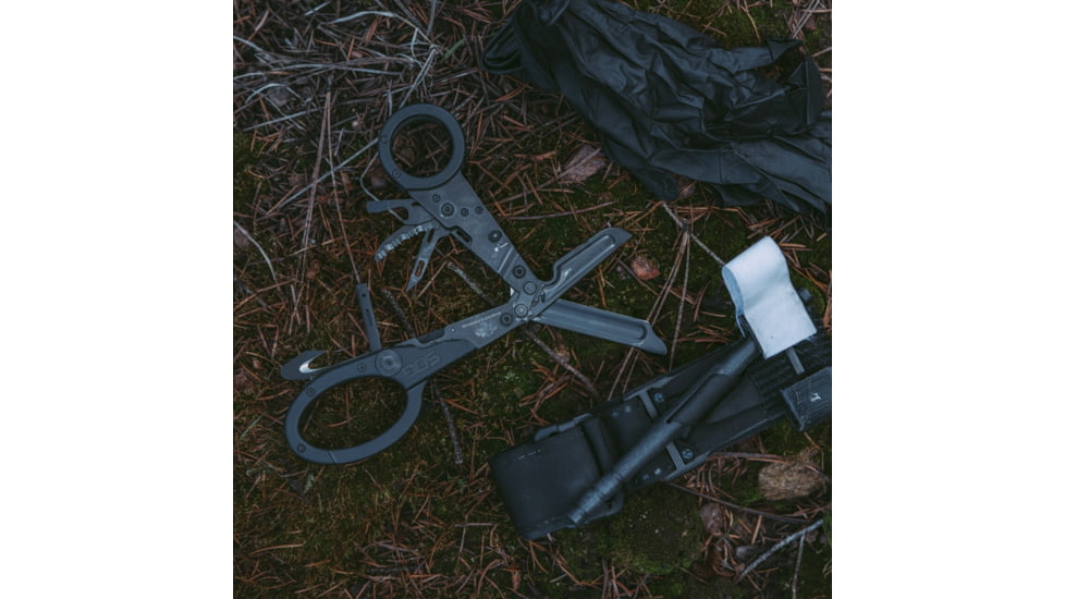 SOG Specialty Knives &amp; Tools Parashears - 23-125-01-43