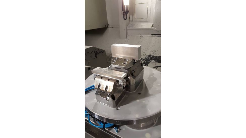 Spuhr Lightweight Aluminum Forend  for MP5,HK53, Black R-301