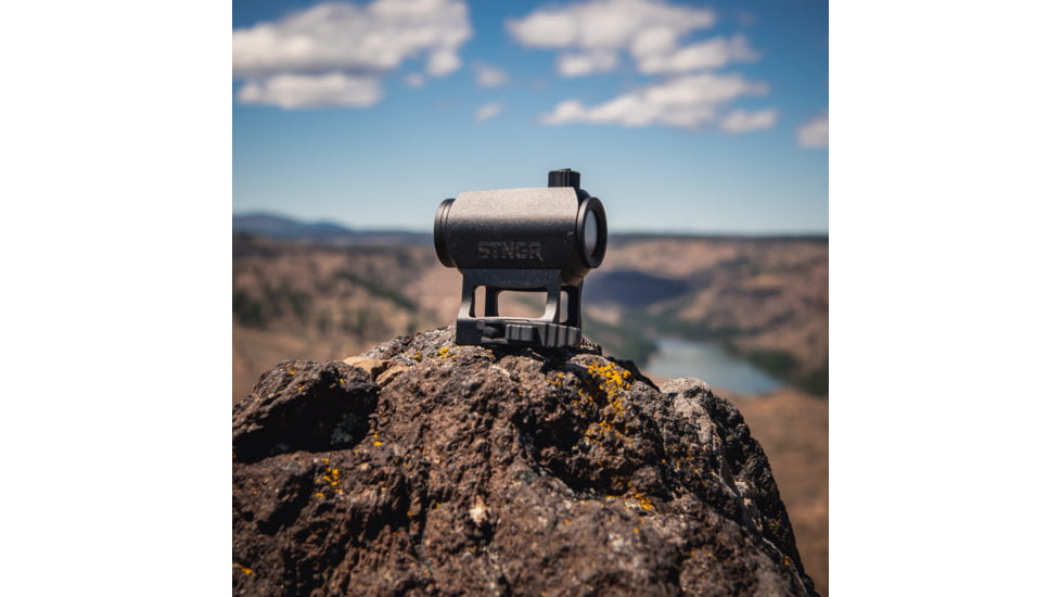 STNGR Axiom II Red Dot Sight, 2 MOA Red Dot Reticle w/ QD Mount Bundle, Black, UI-BNH0-JFHR