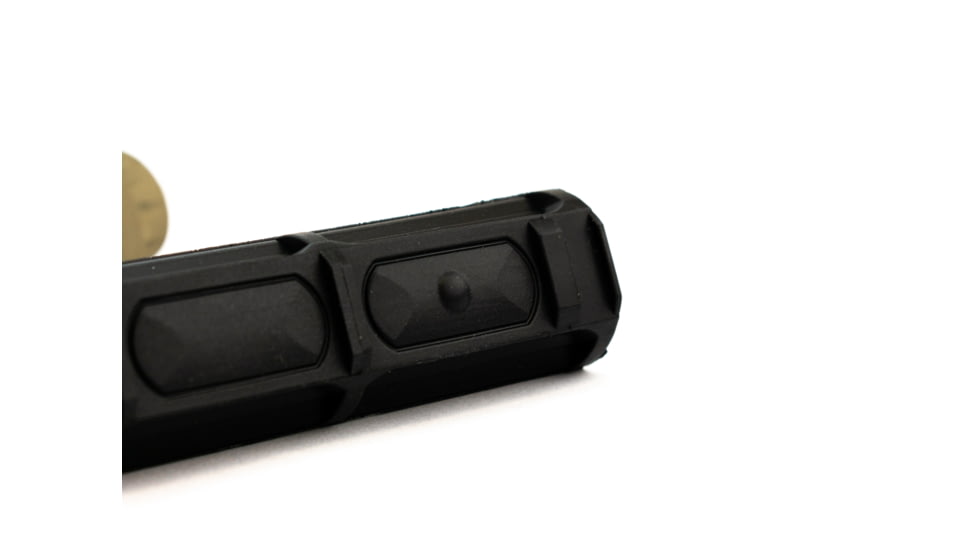 SureFire Scout Light Weapon Light/ATPIAL Laser Switch Assembly w/Picatinny Pressure Pad, Tan, DS-SR07-D-IT-TN